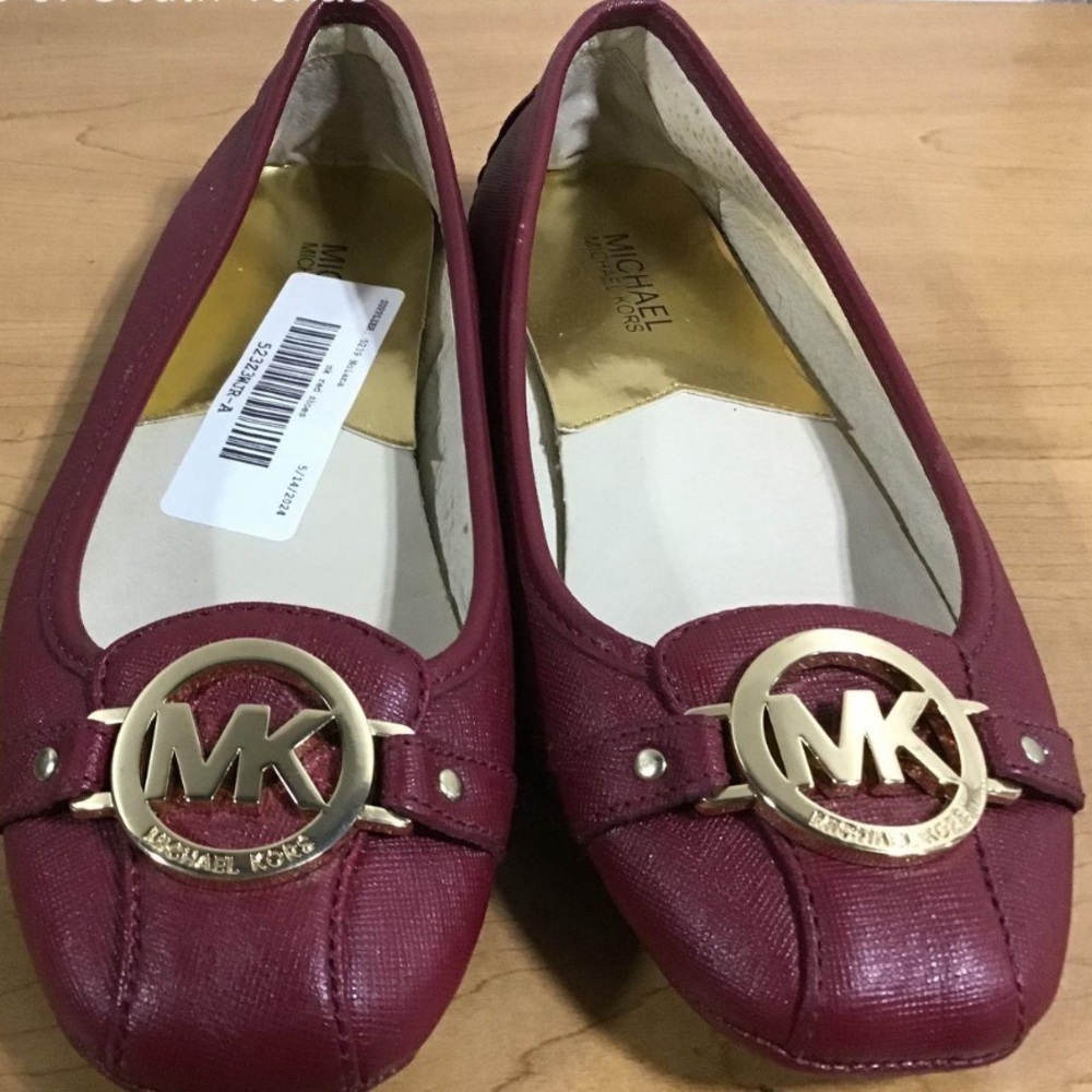 MICHAEL KORS ballet flats, size 8